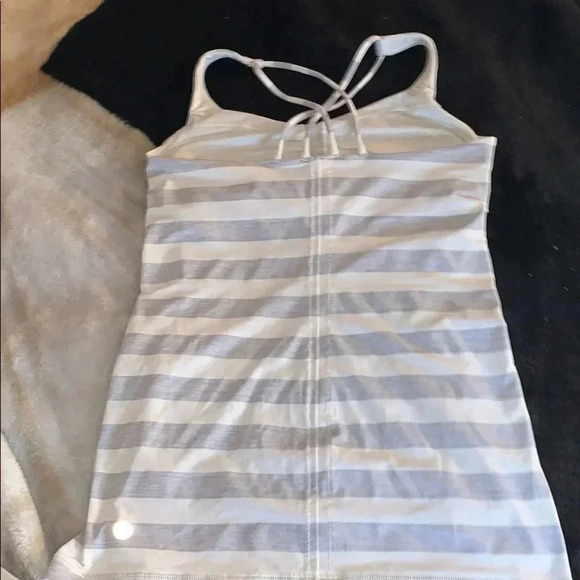 Lululemon free to be tank - Picture 8 of 12